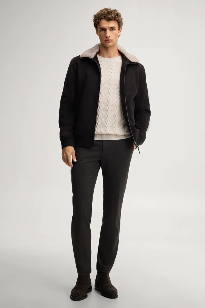 Leads to product detail page "Dark brown cashmere-blouson"