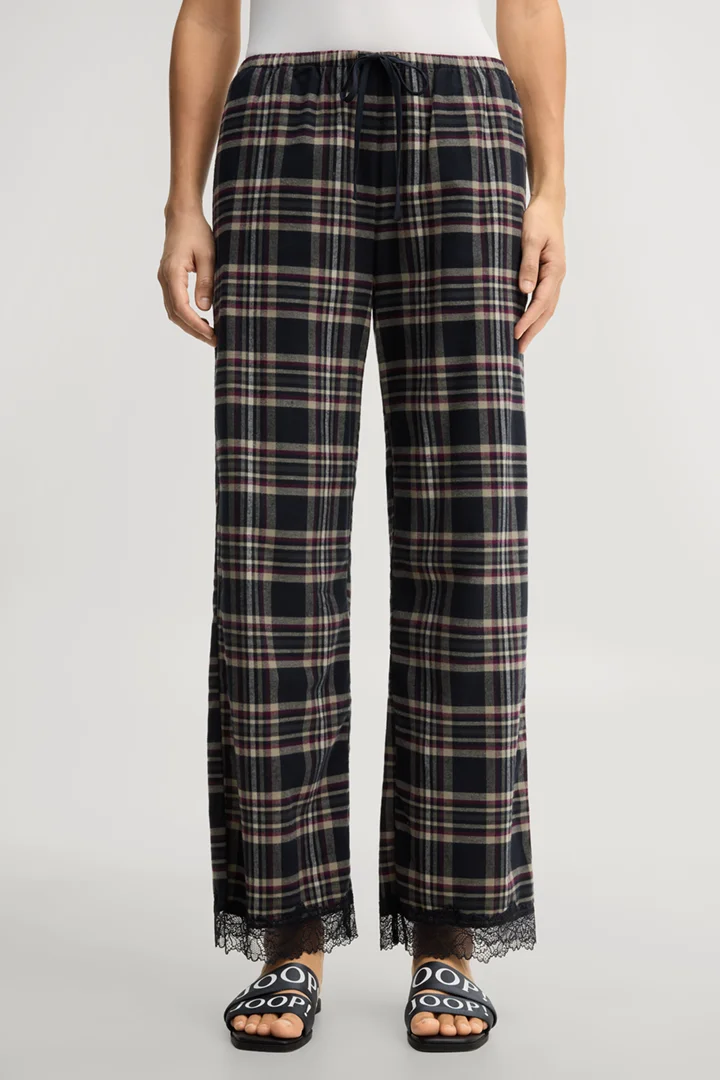 Führt zu Produktdetailseite „Loungewear-Hose in Dunkelblau kariert"