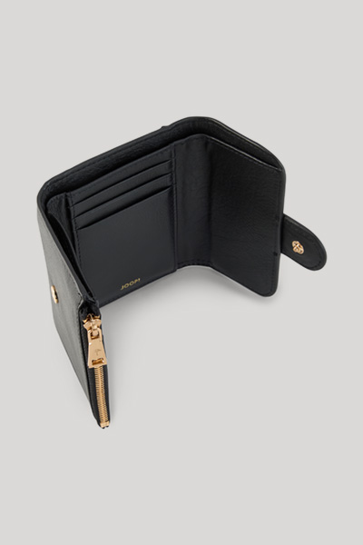 Leads to product detail page "Panarea alida wallet in black"