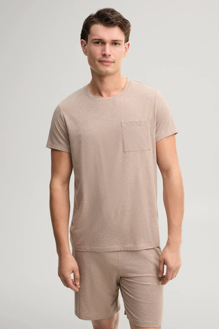 Leads to product detail page "Loungewear T-Shirt in Beige"