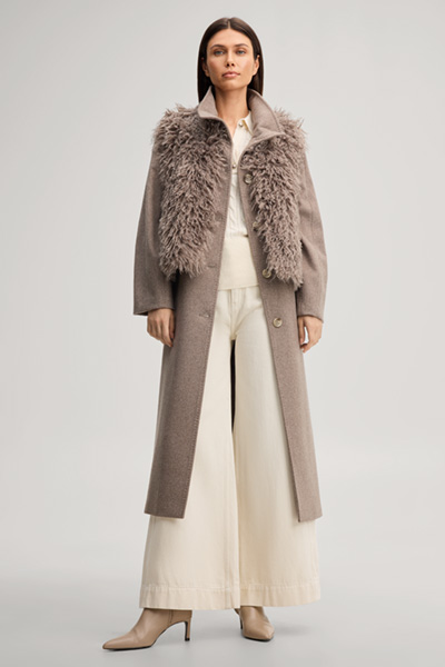 Leads to product detail page "Wool-blend maxi coat with cashmere in marl beige"