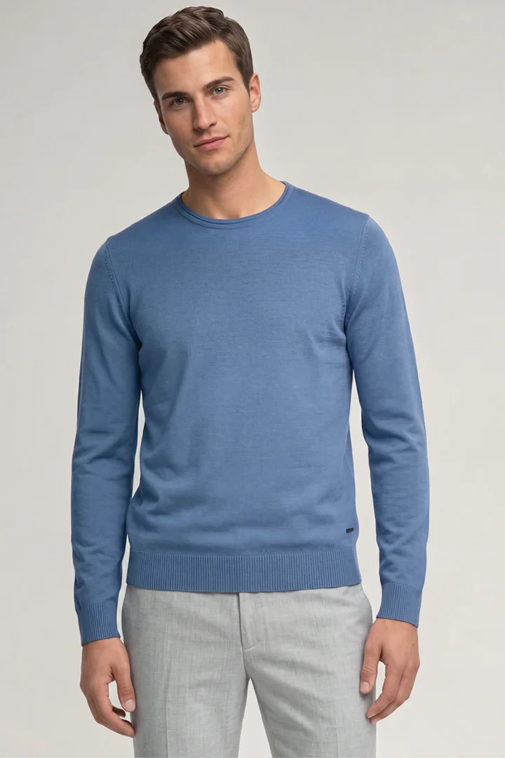 Leads to product detail page "Medium blue virgin wool jumper"