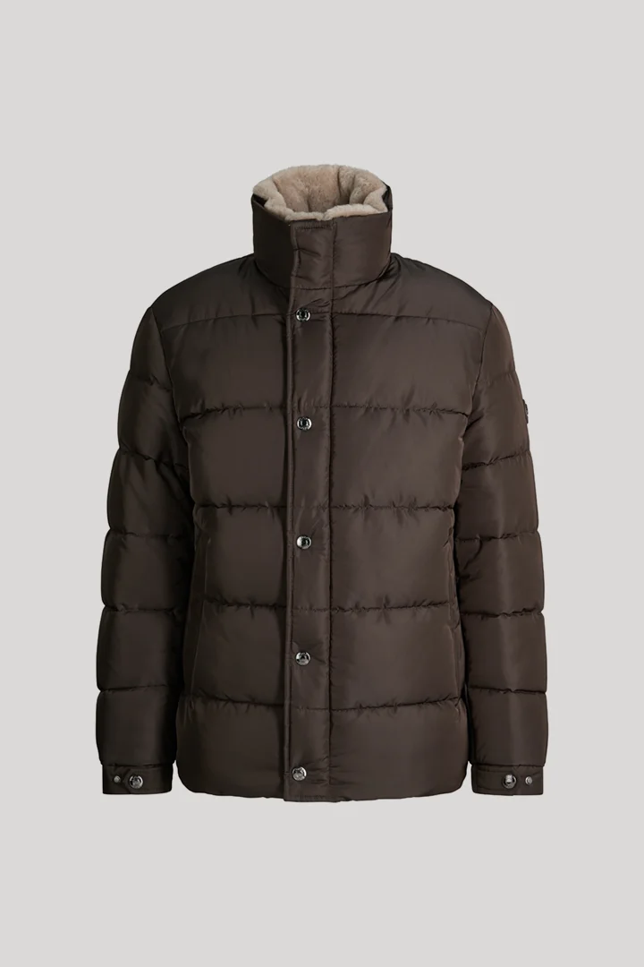 JOOP! präsentiert das Produkt Steppjacke mit gefüttertem Stehkragen in Dunkelbraun aus der Kategorie Jacken als Freisteller