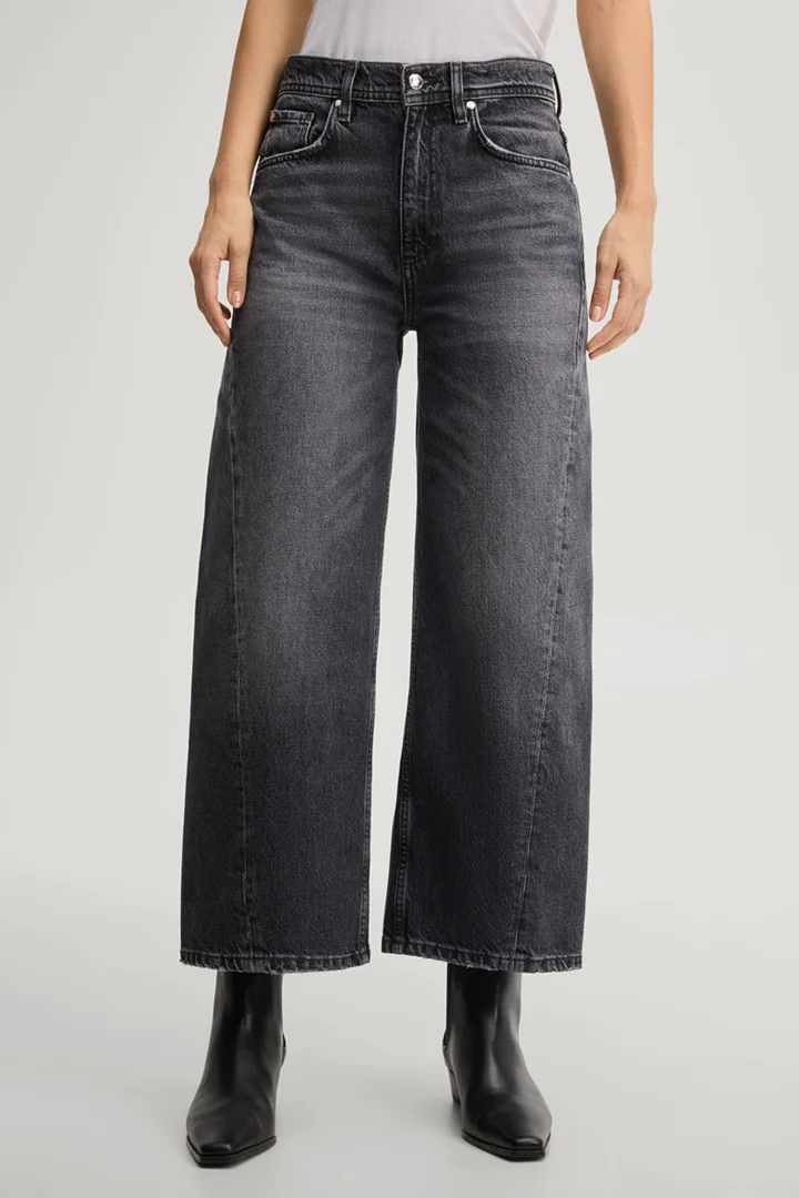 Führt zu Produktdetailseite „Wide Leg-Jeans in Dunkelgrau washed"