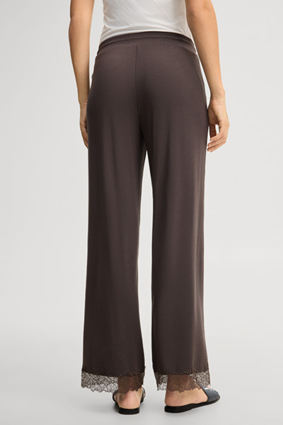 Führt zu Produktdetailseite „Loungewear-Hose in Dunkelbraun"