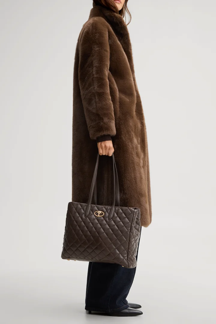 Führt zu Produktdetailseite „Handtasche Bellagio Sila in Dunkelbraun"