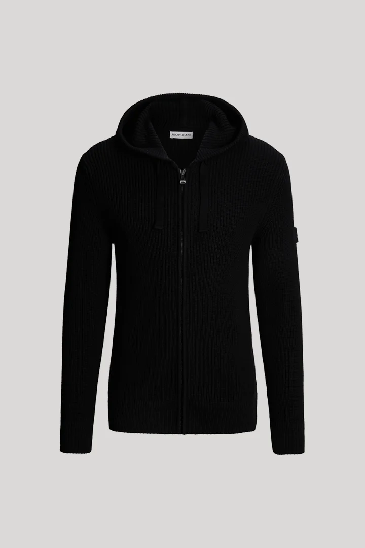 Führt zu Produktdetailseite „Strickjacke mit Kapuze in Schwarz"