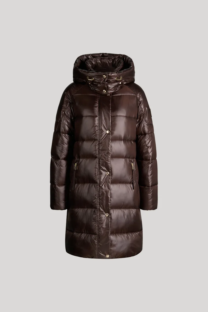 Leads to product detail page "Short quilted coat with hood in dark brown"