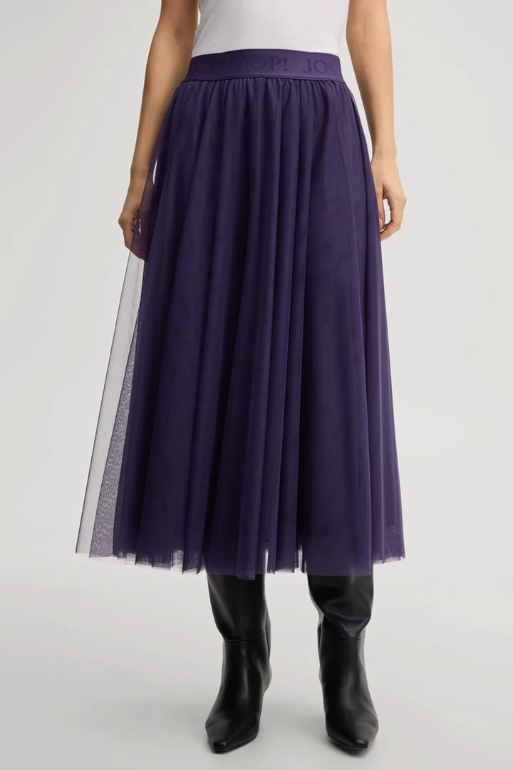 Leads to product detail page "Purple tulle skirt"