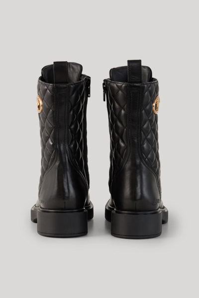 Leads to product detail page "Trapunta mia lace-up boots in black"