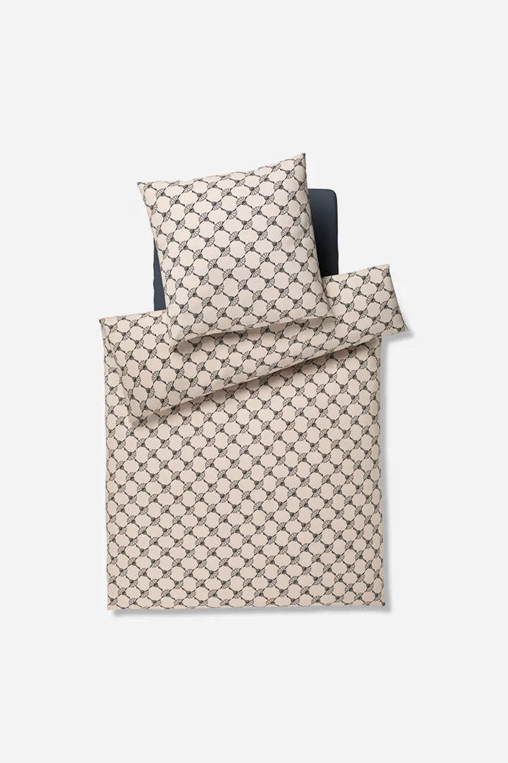 Leads to product detail page "JOOP! soft cornflower bed linen in beige/blue"