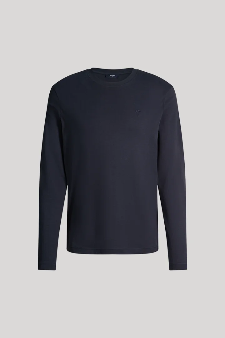 Leads to product detail page "Navy cotton longsleeve top"