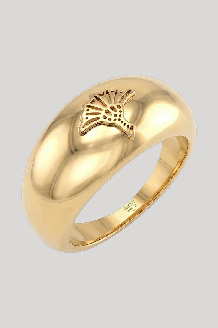 Leads to product detail page "Gold ring"