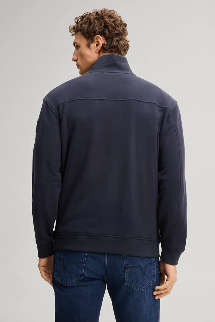 Führt zu Produktdetailseite „Sweatshirt mit Zipper in Dunkelblau"