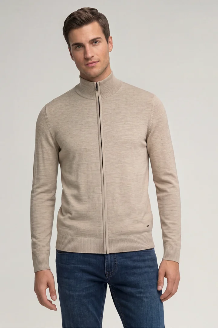 Leads to product detail page "Light beige virgin wool cardigan"