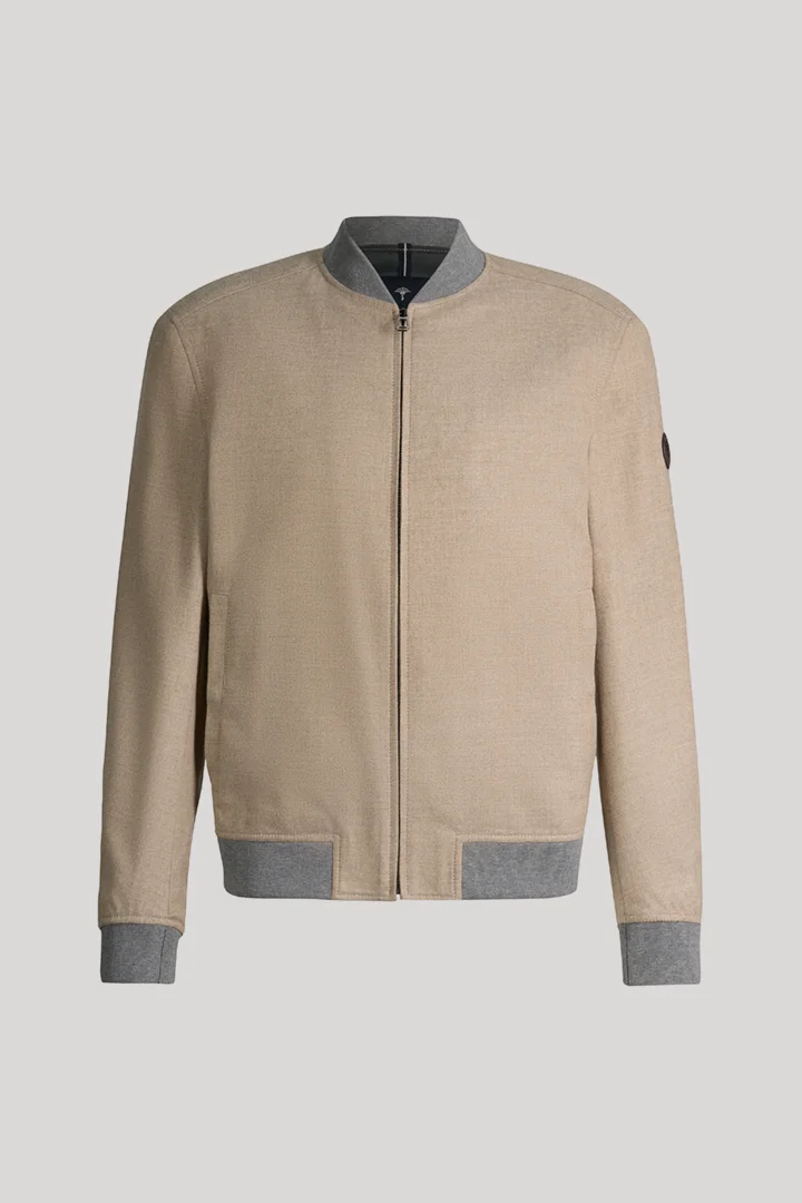 Leads to product detail page "Beige blouson with college-style collar"
