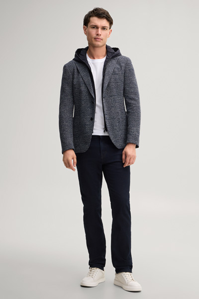 Leads to product detail page "Navy suit jacket with inlay"
