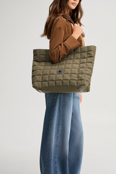 Leads to product detail page "Facilita Yoko shopping bag in olive green, quilted"