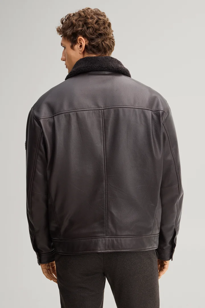 Leads to product detail page "Brown deerskin nappa leather jacket"