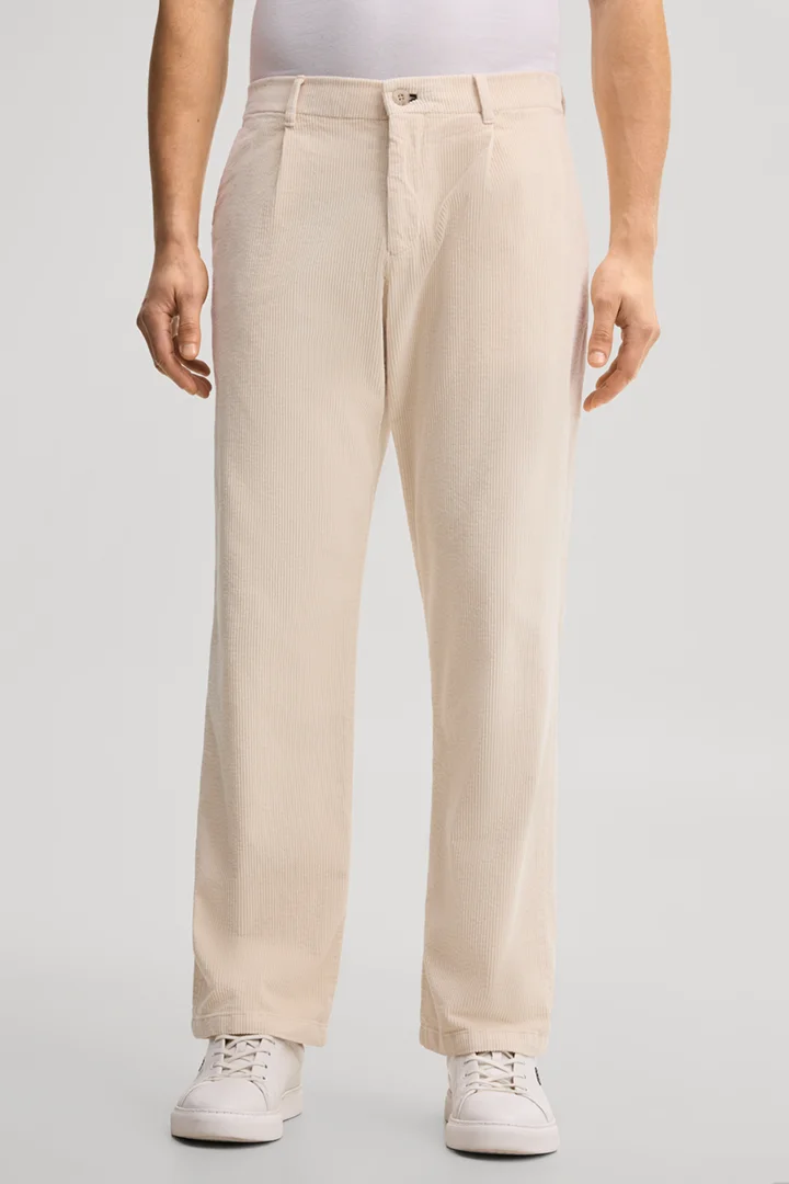Führt zu Produktdetailseite „Chino in Offwhite"