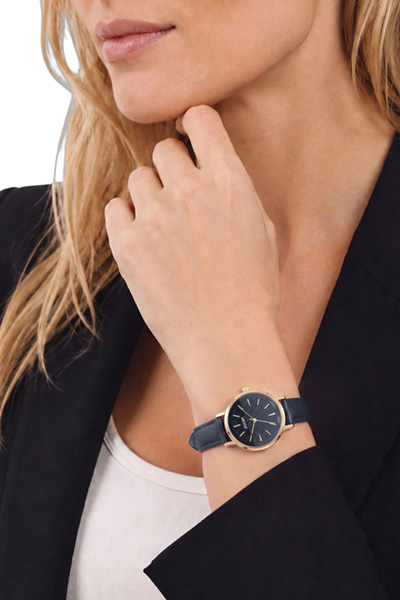 Führt zu Produktdetailseite „Damen-Armbanduhr in Gold"