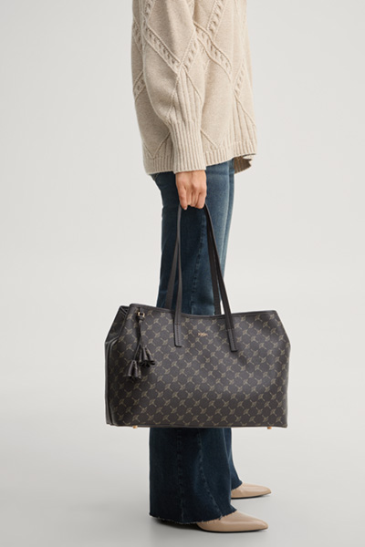 Leads to product detail page "Cortina imogen shopper bag in brown"