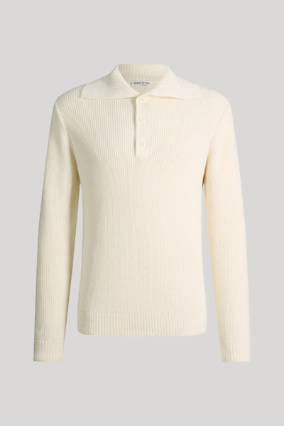 Leads to product detail page "Offwhite cotton jumper"