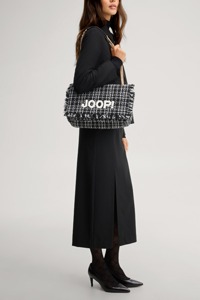 Führt zu Produktdetailseite „Schultertasche Milano Emma in Schwarz/Weiß kariert"