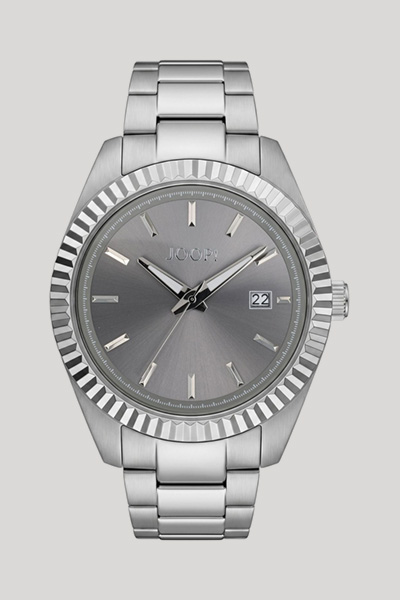 Men’s silver wristwatch