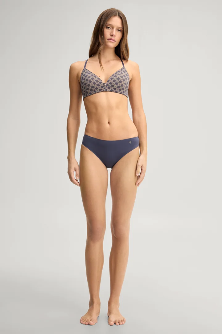 Leads to product detail page "Taupe t-shirt bra"