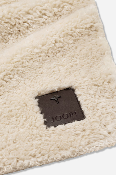 Führt zu Produktdetailseite „Plaid JOOP! CURLY in Weiß"