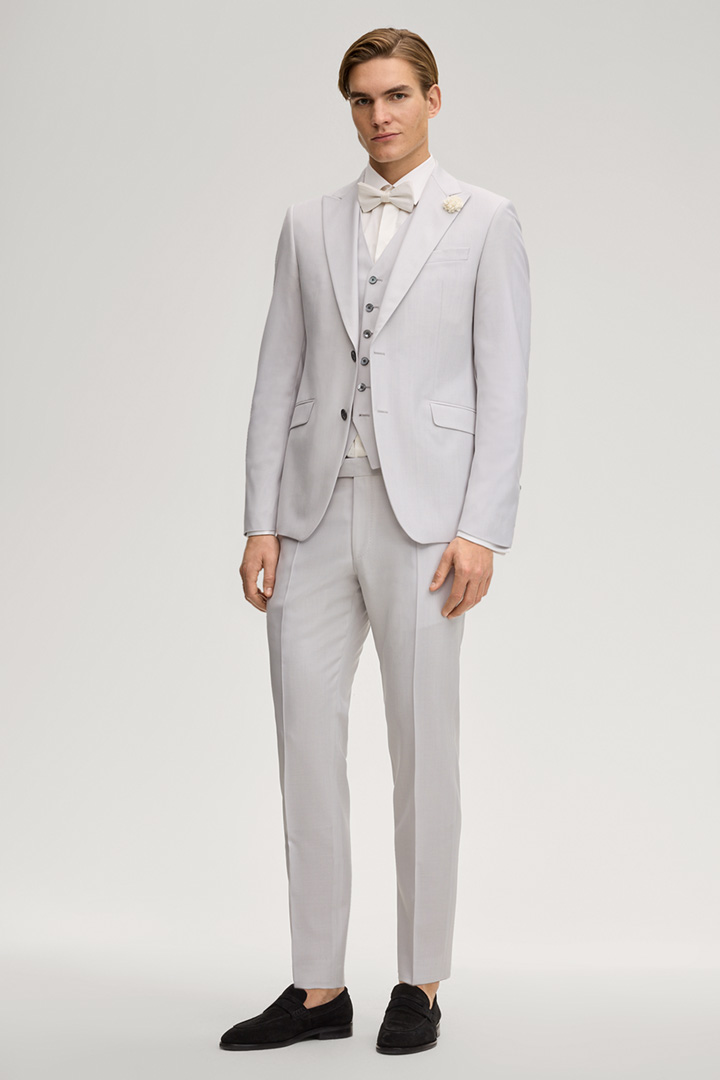 Leads to product detail page "Weazer Suit Waistcoat in Light Grey"