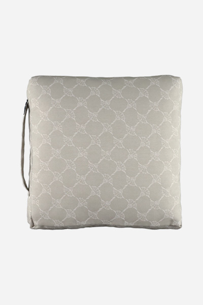 Führt zu Produktdetailseite „Boxkissen JOOP! OUTDOOR CUSHION CORNFLOWER RELAX in Sand, 40 x 40 cm"