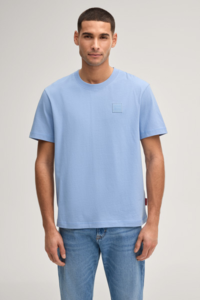 T-Shirt Lei in Hellblau