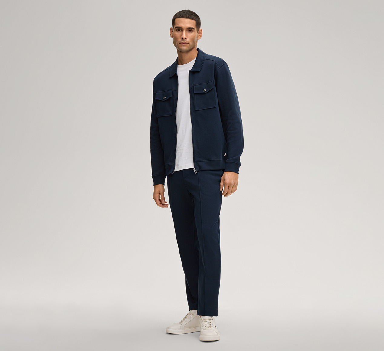 JOOP! präsentiert das Produkt Sweatjacke Tailson in Navy aus der Kategorie T-Shirts & Sweats