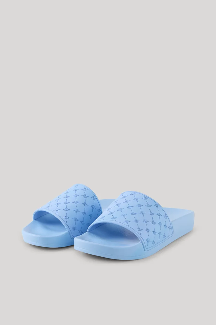 Leads to product detail page "Stampa fine oceano sandals in light blue"