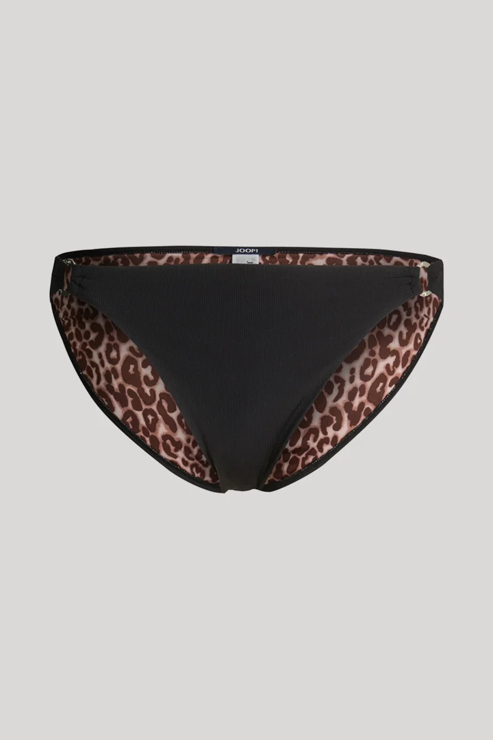 Leads to product detail page "Black bikini bottoms"