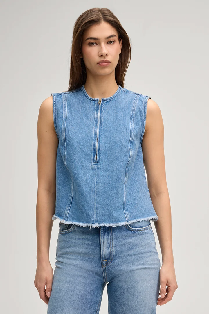 Führt zu Produktdetailseite „Jeans-Top Ute in Light Blue Denim"