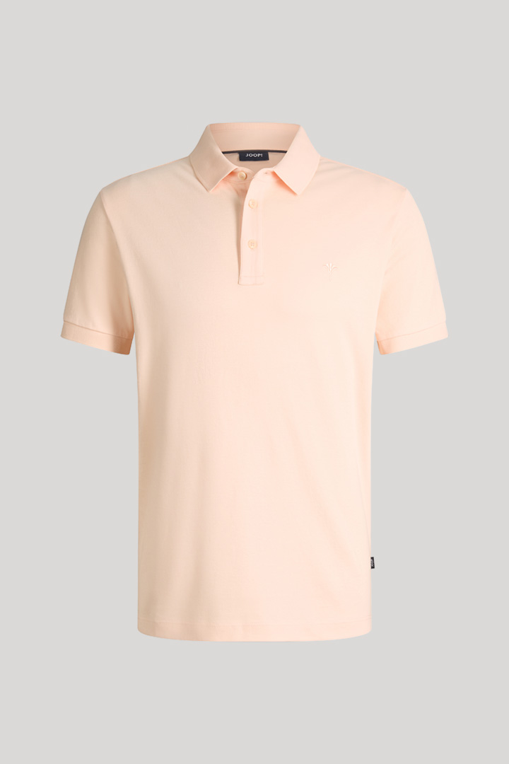 Leads to product detail page "Primo polo shirt in apricot"