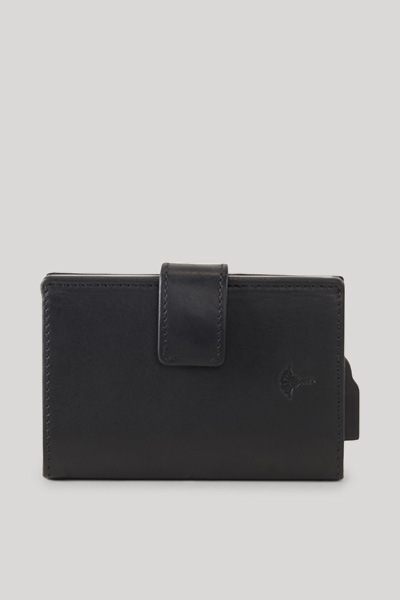 Leads to product detail page "Cerratano c-three e-cage wallet in black"