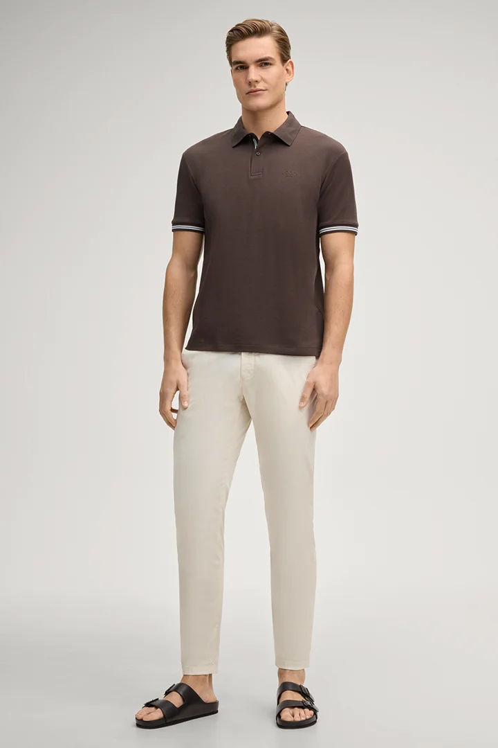 Führt zu Produktdetailseite „Poloshirt Amare in Dunkelbraun"