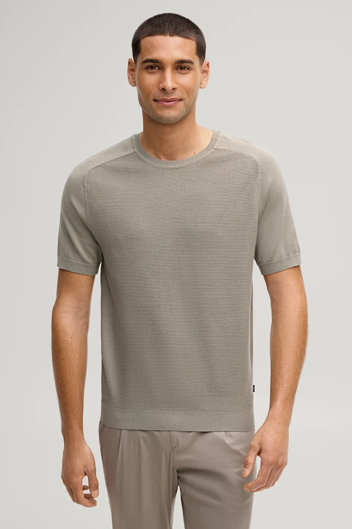 Prowadzi do strony produktu „Sweter z dzianiny Vitor w kolorze khaki"