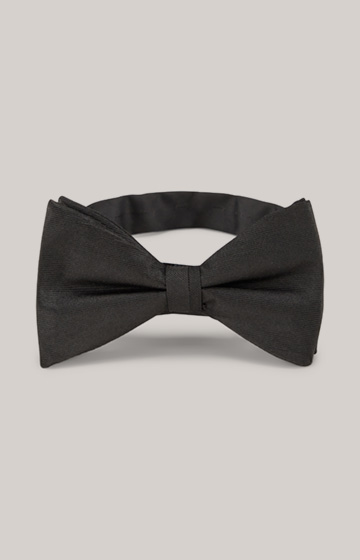 Silk Bow Tie in Black