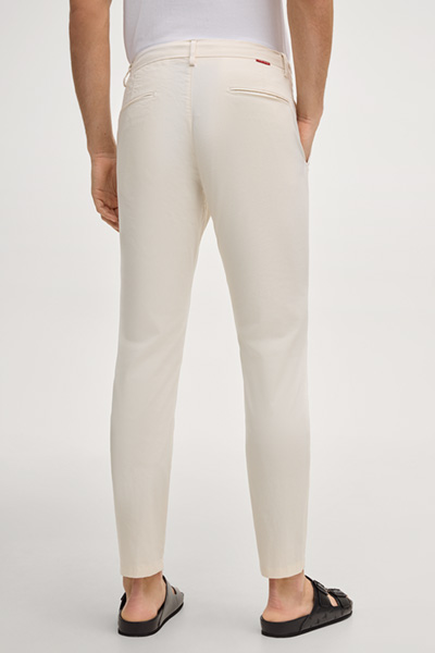 Chino Maxton in Offwhite