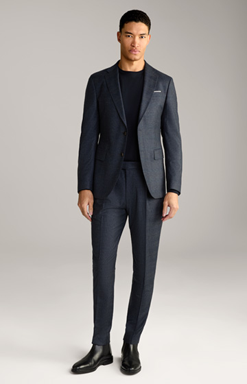 Howlin-Bennet Suit in a Navy Pattern