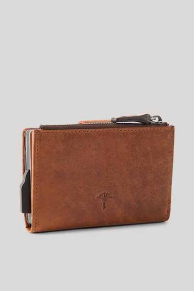 Leads to product detail page "Cerratano C-Four E-Cage Wallet in Cognac"