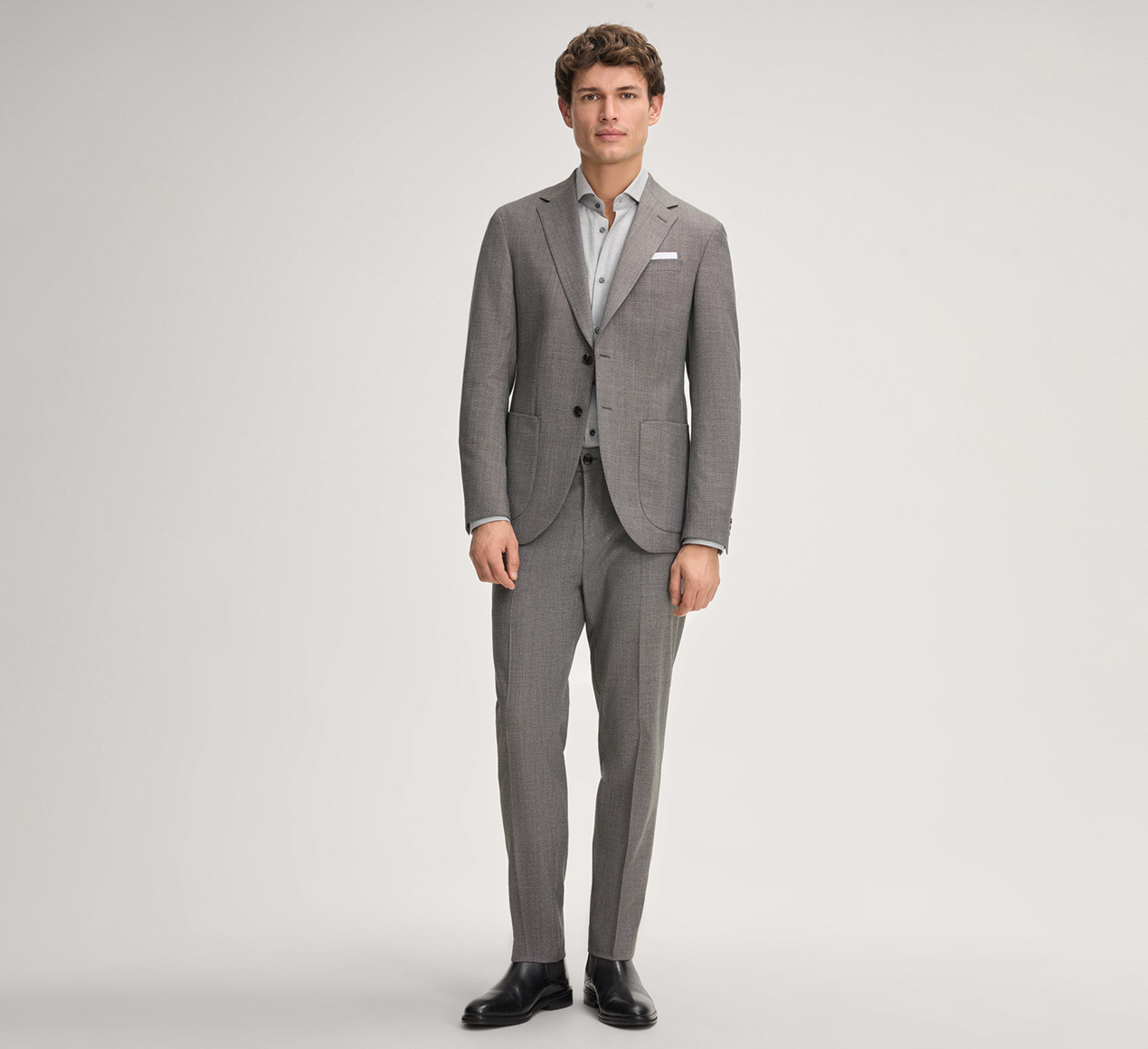 JOOP! präsentiert das Produkt Hemd Pai in Hellgrau aus der Kategorie Hemden