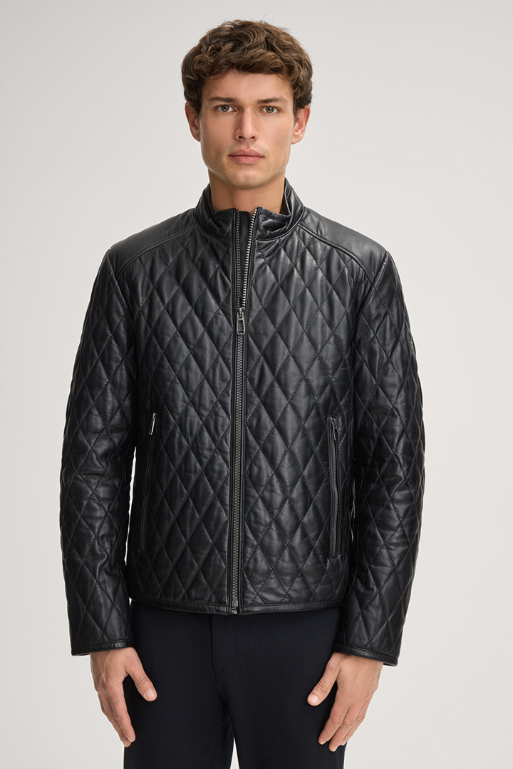 Führt zu Produktdetailseite „Leder-Steppjacke Boys in Schwarz"