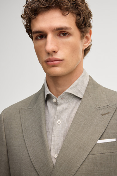 Prowadzi do strony produktu „Garnitur Heazy-Rennet w kolorze khaki"