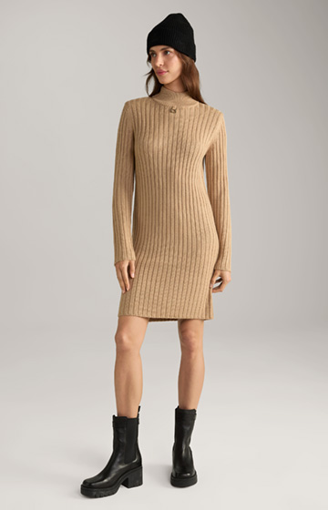 Strickkleid in Camel